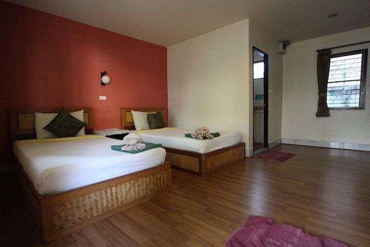 Room 5 of 149
