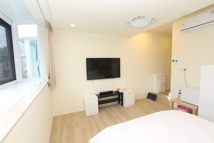 Room 120 of 246