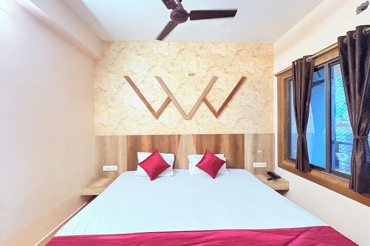 Room 44 of 63