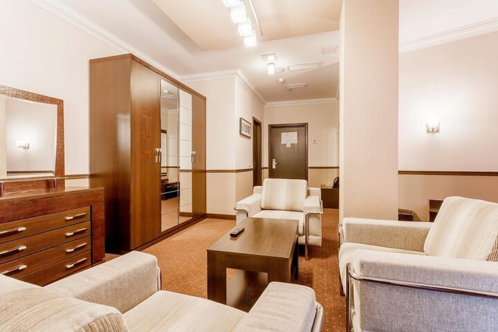 Room 40 of 65