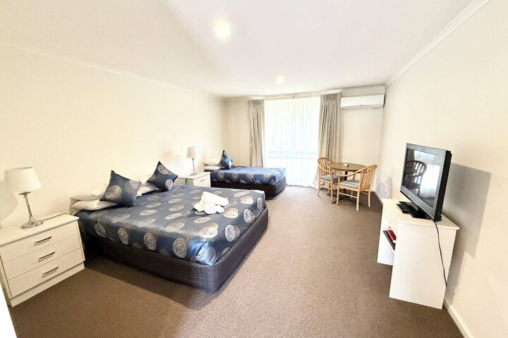 Redgum Motel