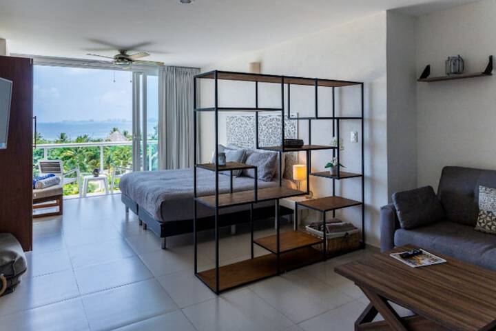 BRISA Beachfront Studio- Amazing Oceanview