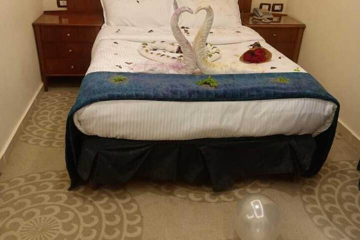Room 5 of 90