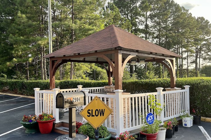 BBQ/picnic area