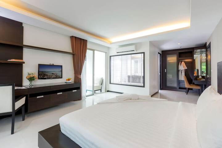 Room 5 of 61