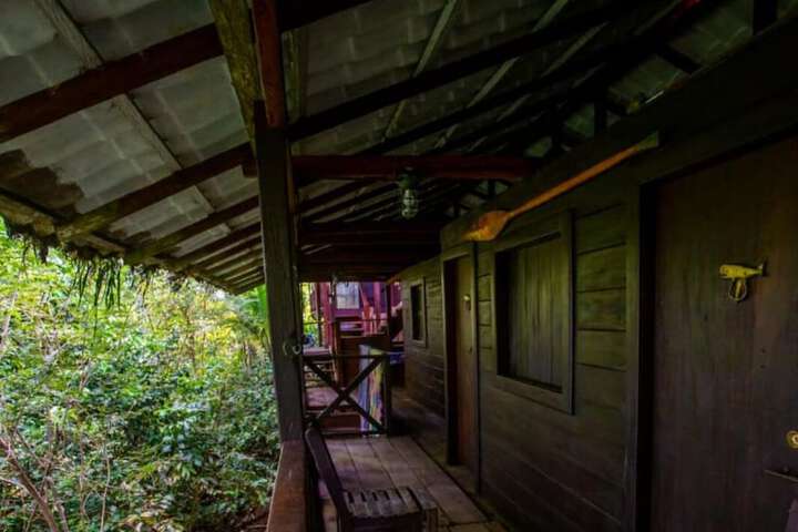 Room 2 of 5