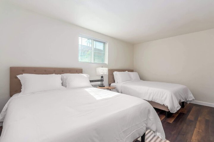 Room 6 of 46