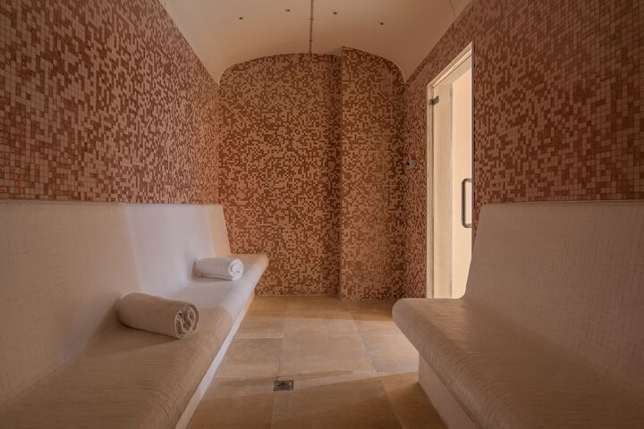 Room 49 of 72
