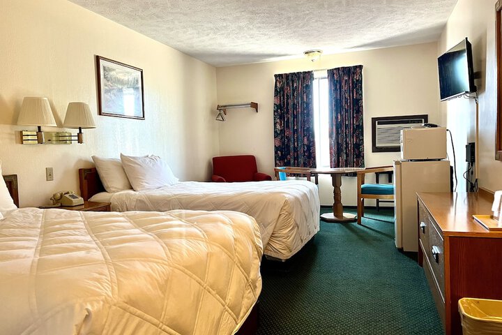 Standard Double Room (3 of 14)