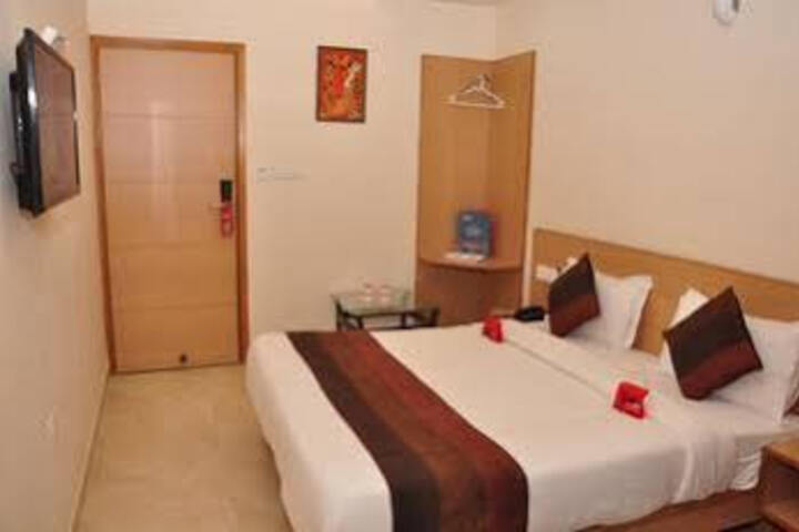 SUKHMANI HOTEL