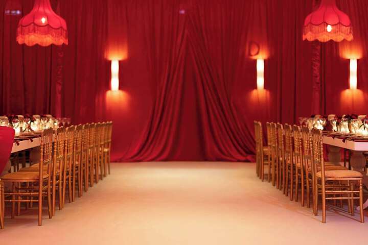 Ballroom/Hall 113 of 162