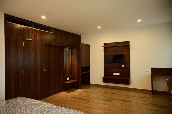 Room 14 of 22