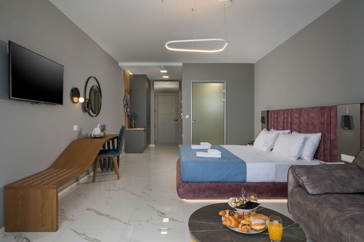 Room 4 of 60