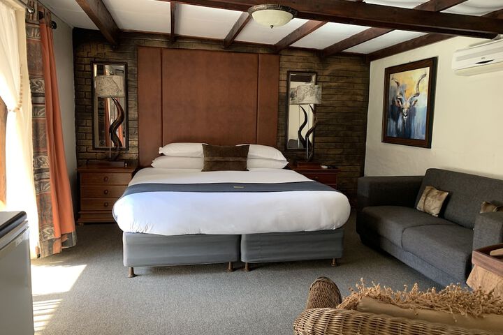 Room 9 of 101