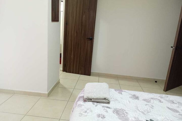 Room 6 of 27