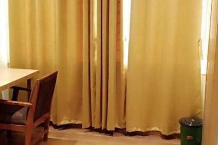 Room 14 of 22