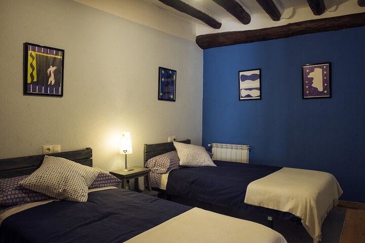 Room 10 of 39