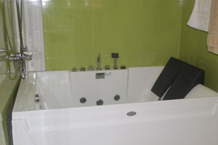Room 5 of 51