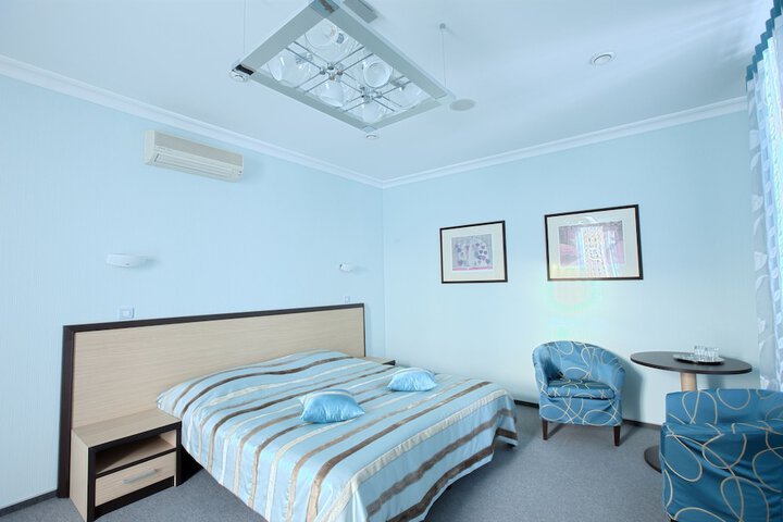 Room 7 of 59