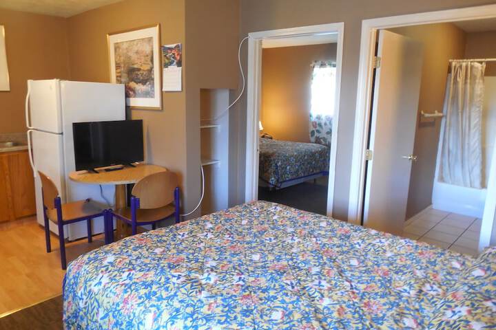 Room 13 of 35