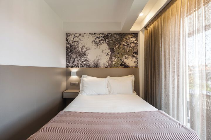 Room 18 of 82