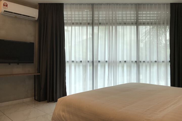 Room 28 of 58