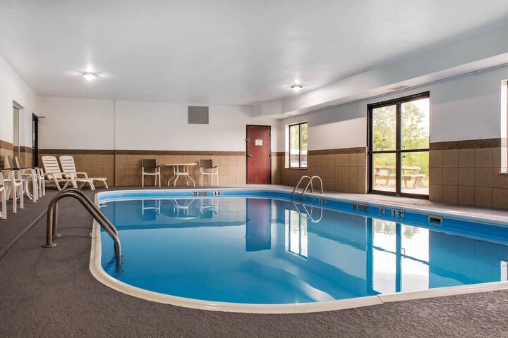 Pool 31 of 47