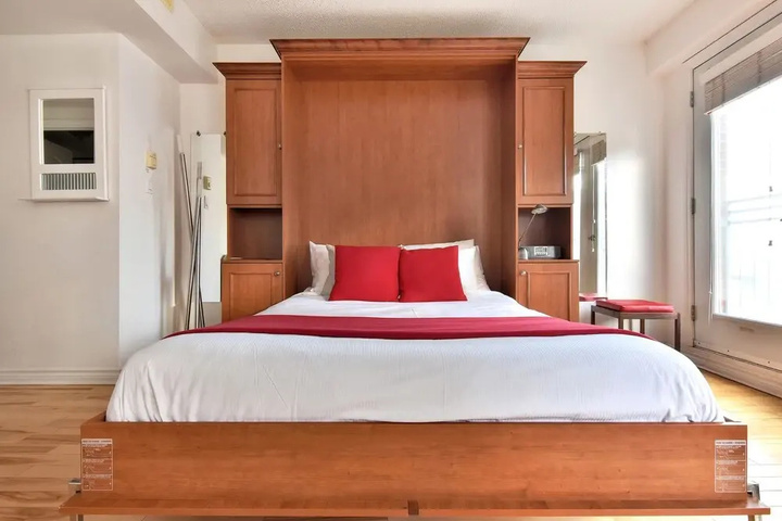 Room 3 of 13