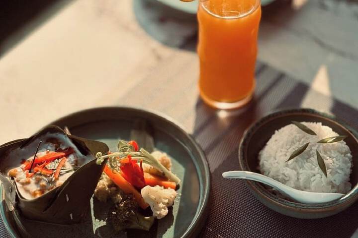 Dining 53 of 92