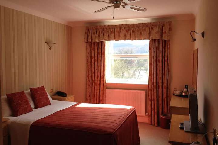 Room 5 of 24