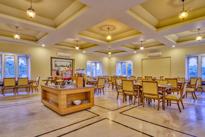 Dining Photos