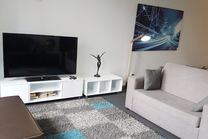 Room 25 of 41