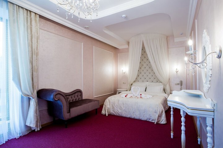Room 17 of 78