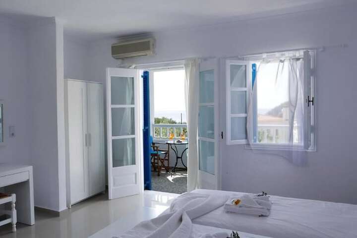 Room 11 of 62