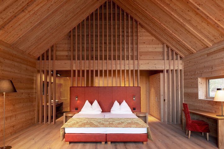 Room 12 of 51