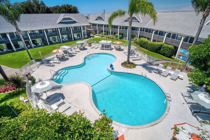 Pool 53 of 77