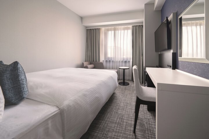 Room 14 of 66