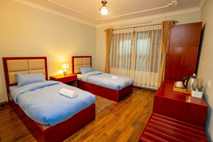 Room 2 of 14