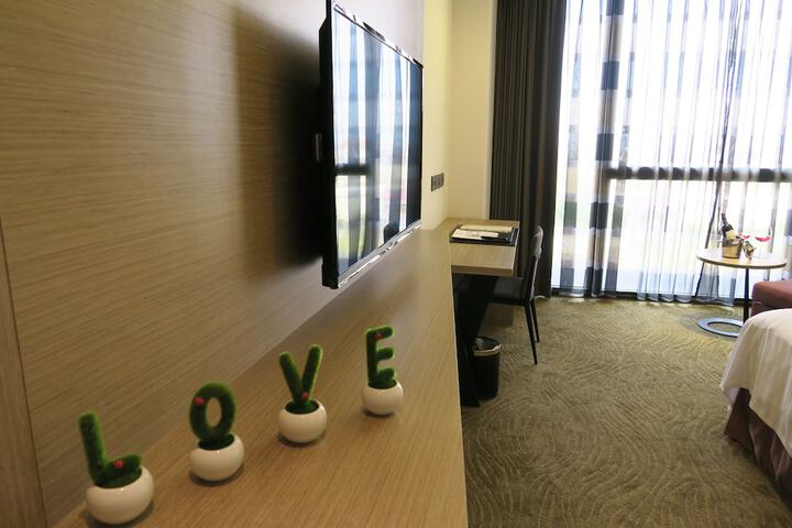 Room 15 of 58