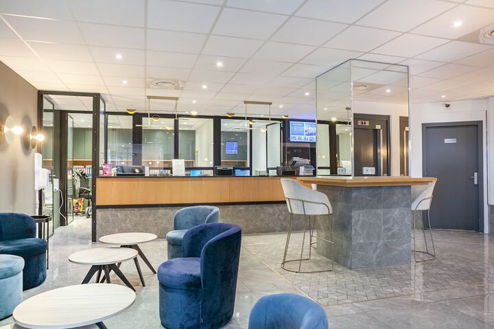 Hotel Lobby