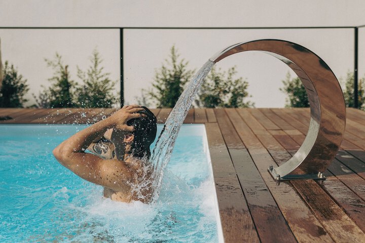 Pool 57 of 85
