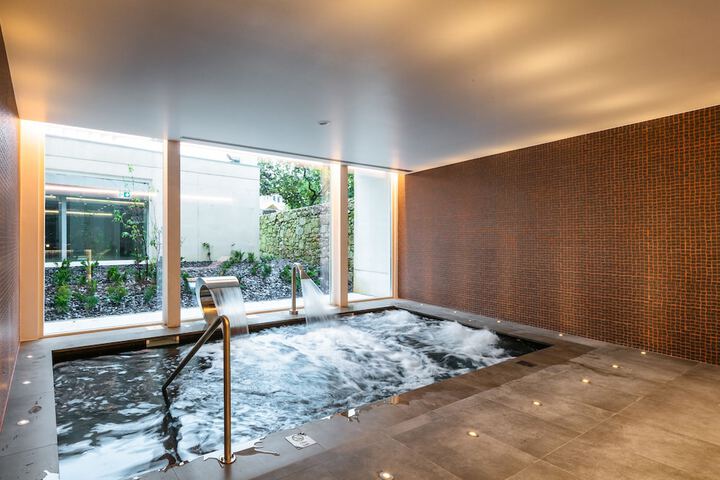 Spa 54 of 79