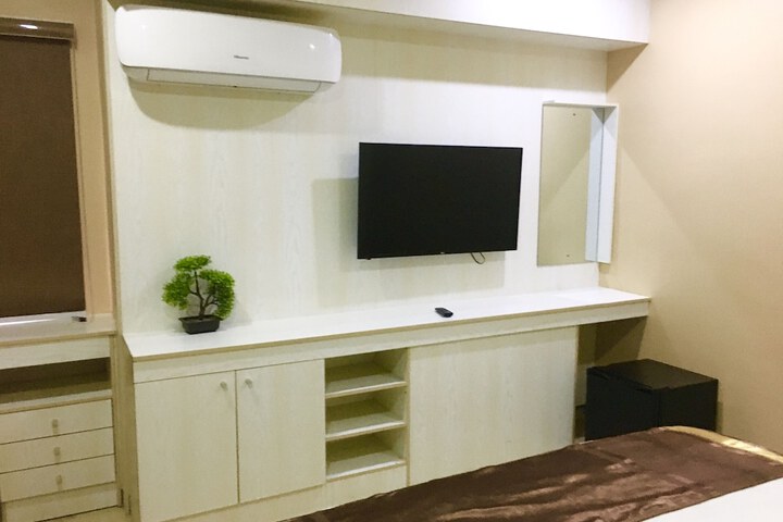 Room 3 of 38