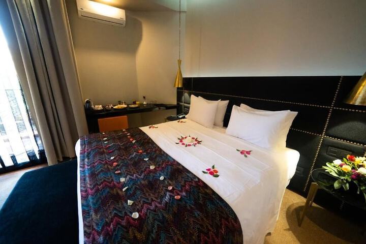 Room 3 of 15