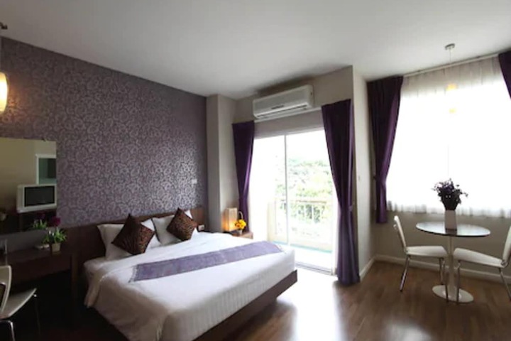 Room 20 of 42