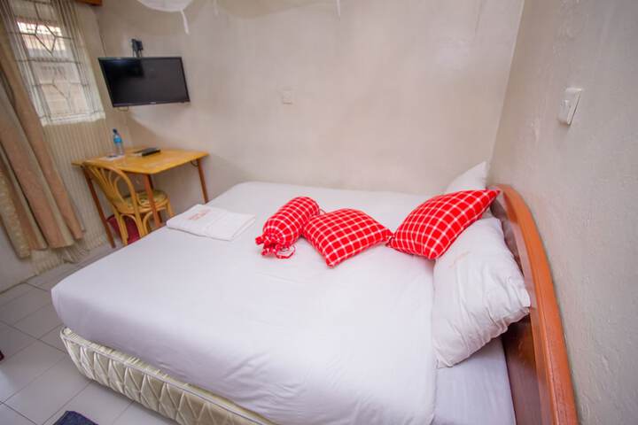 Room 7 of 29