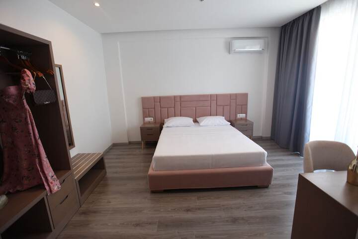 Room 4 of 59