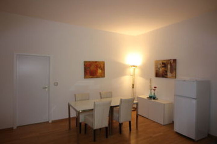 Room 18 of 27