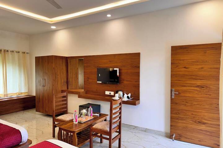 Room 27 of 79