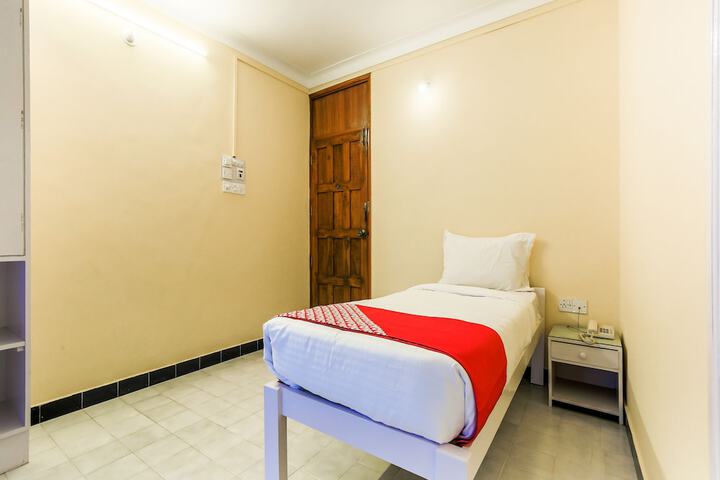Room 7 of 28